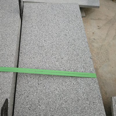 芝麻黑火燒面板材 花崗巖的天然美學與實用價值